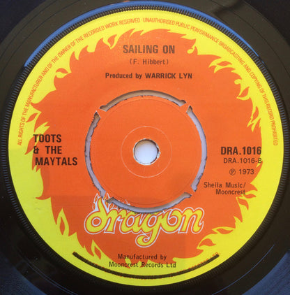 Toots & The Maytals : In The Dark / Sailing On (7", Single, 4-P)