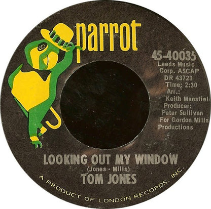 Tom Jones : A Minute Of Your Time / Looking Out My Window (7", Single, Styrene, She)