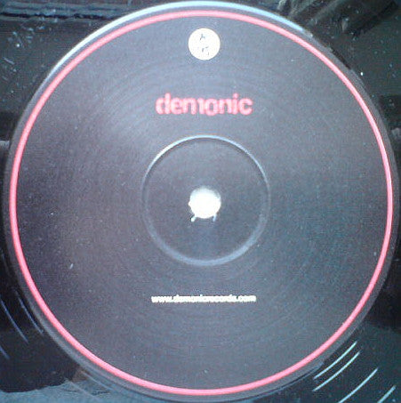 Source Direct & Instra:mental : Yo Bitch / Pimp Star (12", W/Lbl)