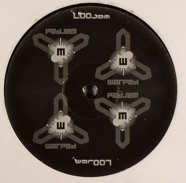 Bass Dominators / Audio Chavs : Who The Hell R U / Roof Is On Fire (12")