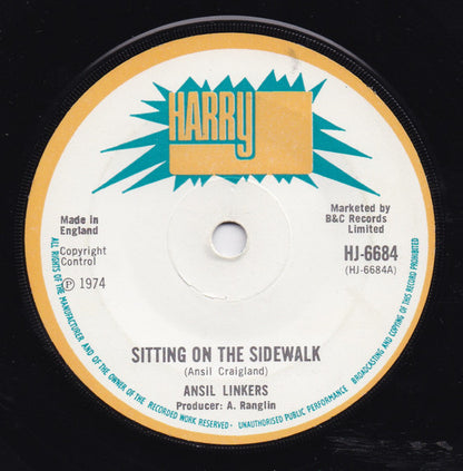 Ansil Linkers* : Sitting On The Sidewalk (7", Single)