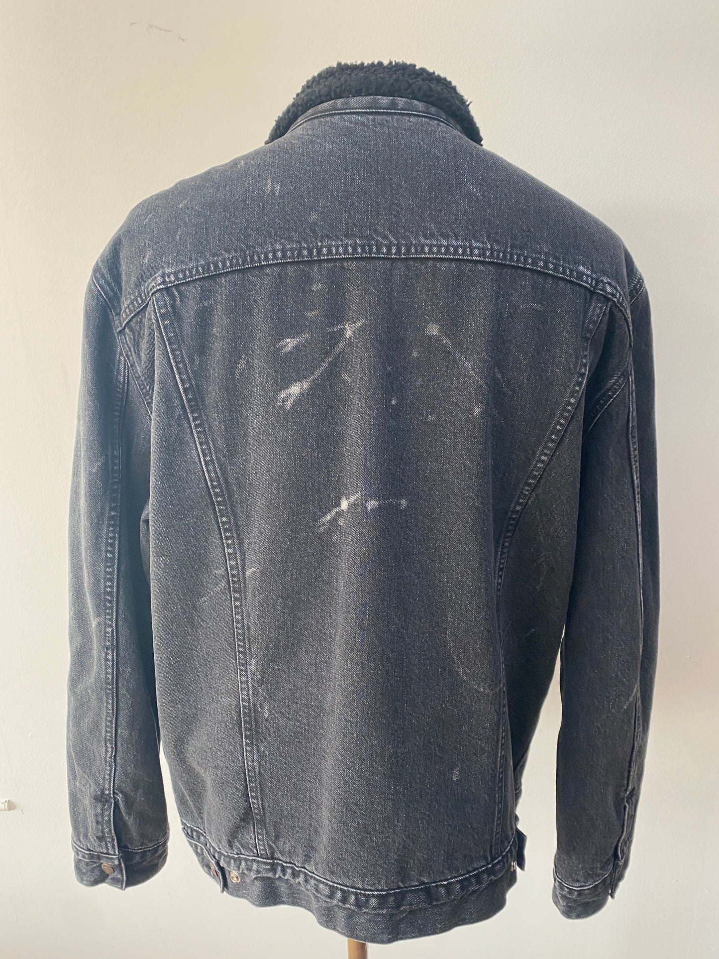 Supreme Levi's Sherpa Trucker Jacket Black