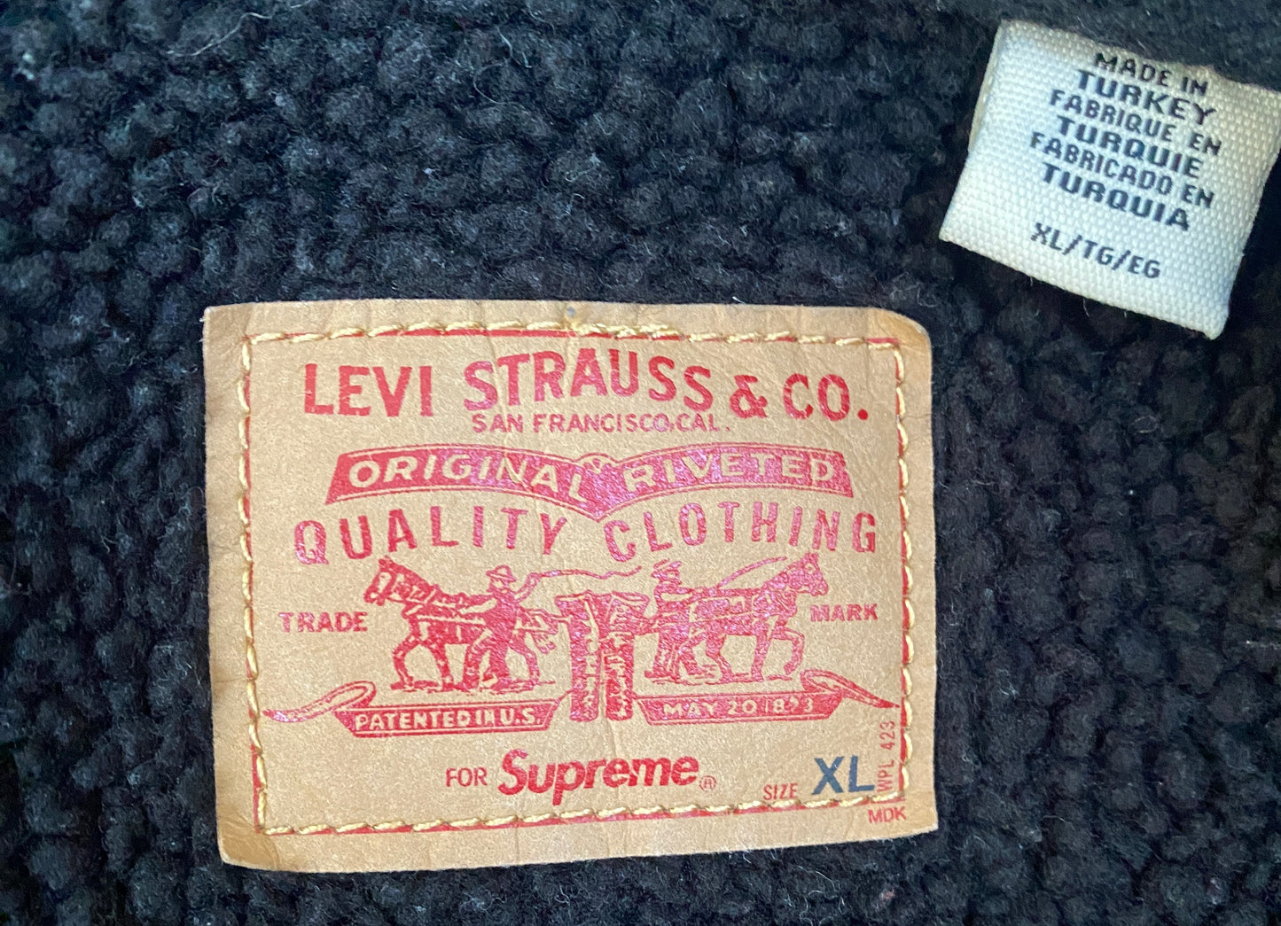 Supreme Levi's Sherpa Trucker Jacket Black